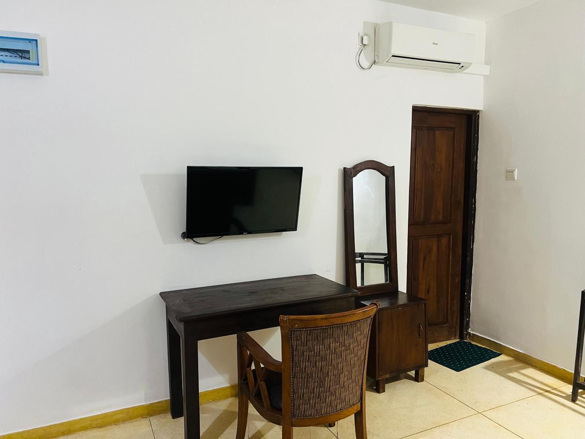 Kingfisher Resort & Retreat سيغيرِيا الغرفة الصورة